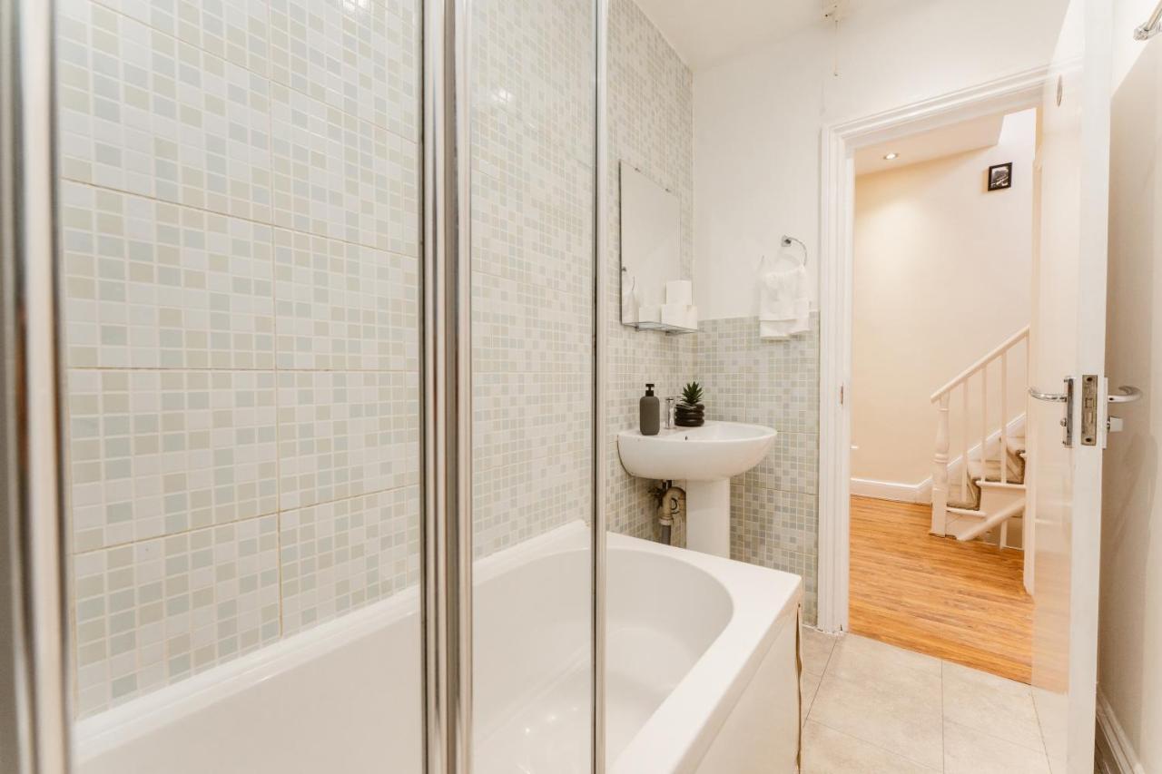 Mile End 57a Хостел Лондон